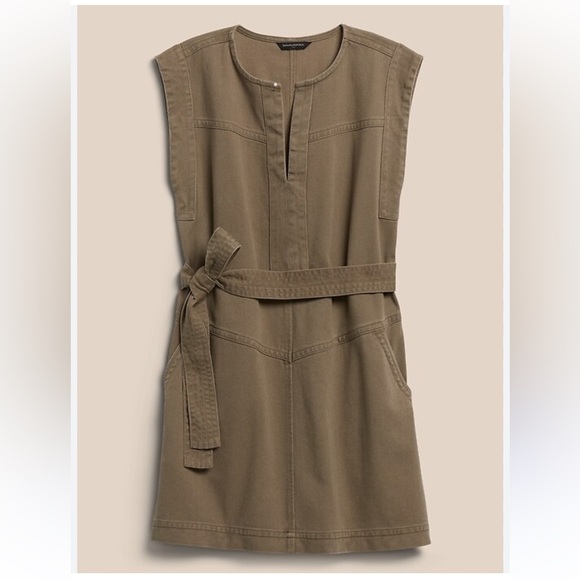 Banana Republic Size M Split Neck Utility Dress Light Khaki - Picture 1 of 4